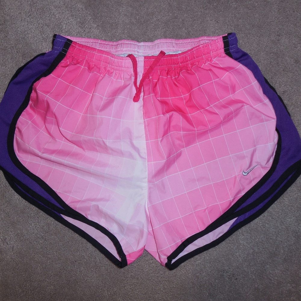 Womens M Nike Dri-Fit Tempo Running Shorts